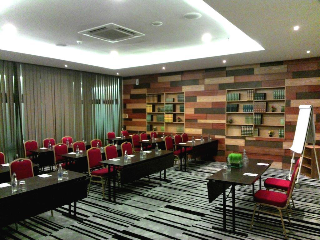 Harvestland Hotel Bali 庫塔 外观 照片